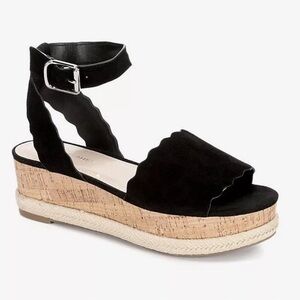 Marc Fisher Faitful‎ Platform Wedge Sandal Black Leather Suede Scalloped Size 9